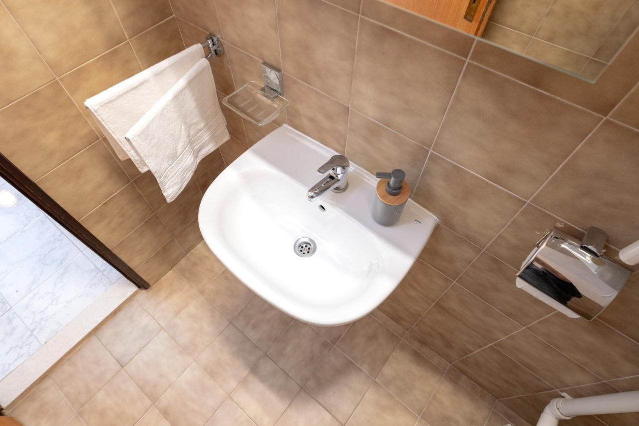 Apartments Bodlovic - Zf Hvar Đảo Hvar Ngoại thất bức ảnh